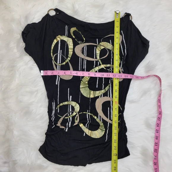 Umgee cold shoulder rushed side soft strechy gold rings top - Picture 3 of 5